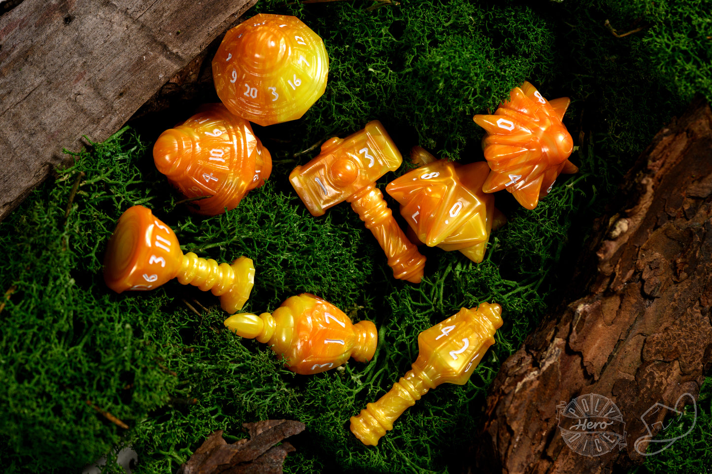 PolyHero Cleric 8 Dice Set - Sunstorm