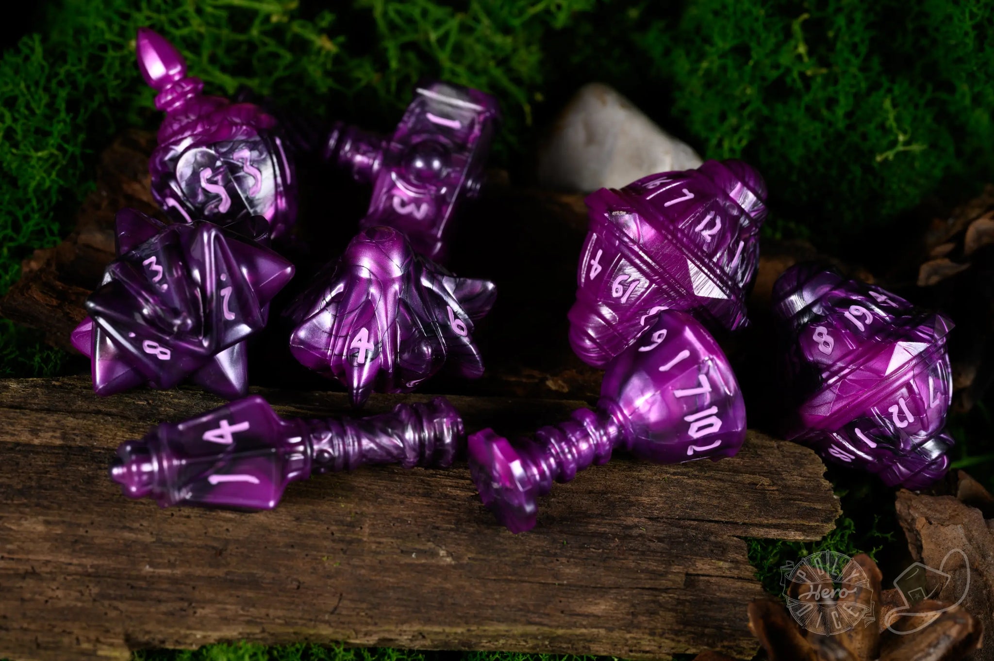 PolyHero Cleric 8 Dice Set - Vile Violet