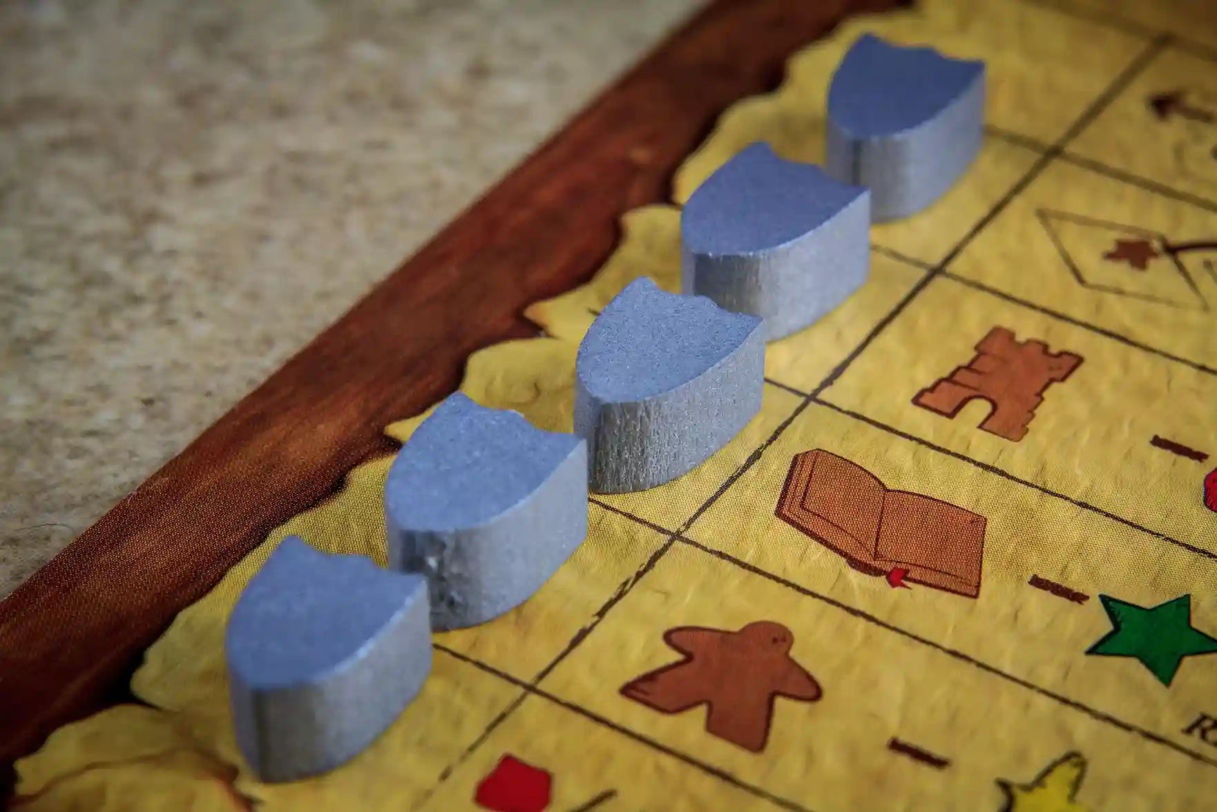 Tiny Epic Kingdoms